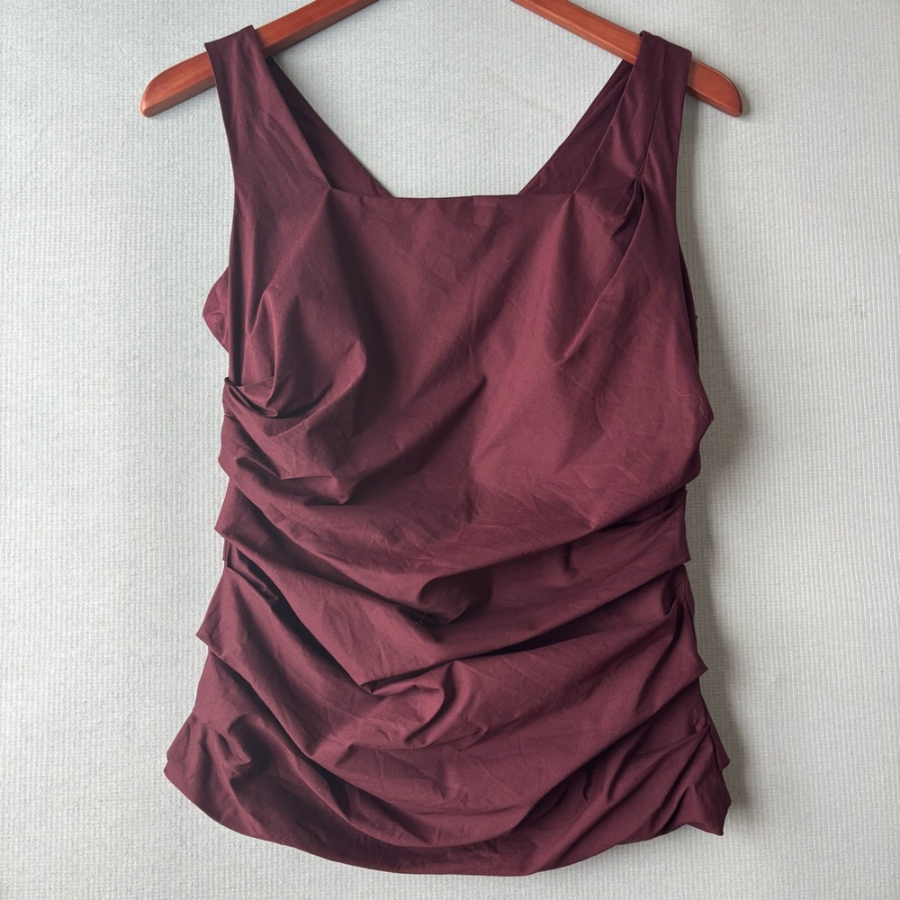 Ann Taylor | Office Siren Burgundy Sleeveless Ruched Back Zipper Top | Size 2
